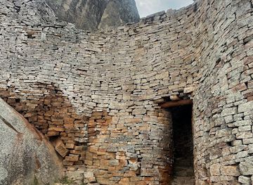 zimbabwe/great-zimbabwe-national-monument/bar/great-zimbabwe-cafe-and-curios-shop