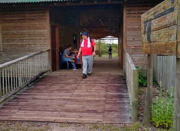 colombia/cano-cristales/bar/caseta-bar-manantial-del-cajuche