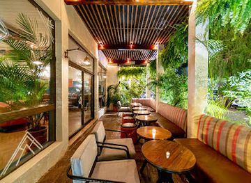 guatemala/ixil-triangle/bar/cocktail-lobby