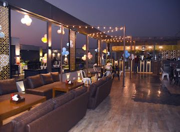 india/gujarat/bar/makeba-the-lounge-cafe