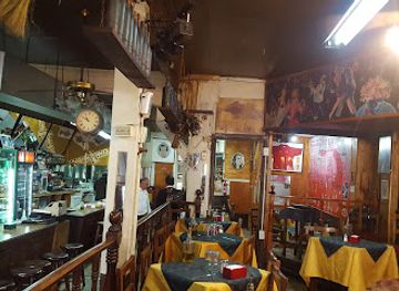 chile/valparaiso/barrio-puerto/bar/bar-cinzano