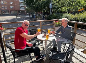 finland/helsinki/katajanokka/bar/pub-vapari