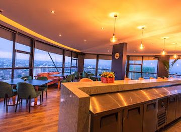 kenya/central-highlands/bar/fifteen-rooftop