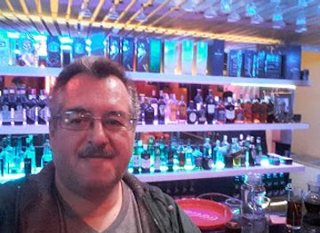 bolivia/sucre/bar/rock-voz