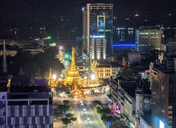 myanmar-burma/golden-rock/bar/yangon-yangon-rooftop-bar