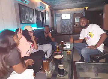 Kool Breeze Bar