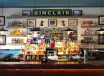 illinois/berwyn/bar/fill-up-station