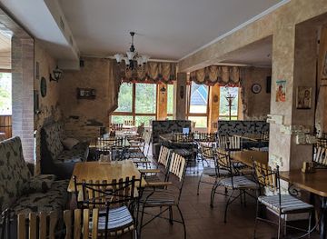 ukraine/hoverla-mountain/bar/bartik-brewpub