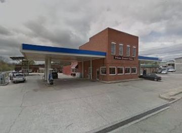 virginia/grayson-highlands-state-park/bar/main-street-gas-grill