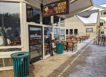 new-hampshire/franconia-notch-state-park/bar/paul-bunyan-room