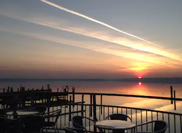 Sunset-Bar