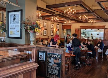 north-carolina/grandfather-mountain/bar/storie-street-grille