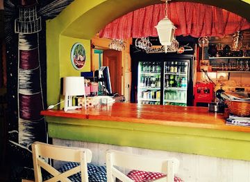 bosnia-and-herzegovina/semberija/bar/cafe-bar-smokvica