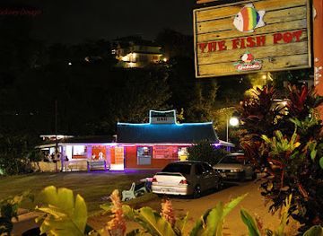 trinidad-and-tobago/tobago/bar/moon-over-water