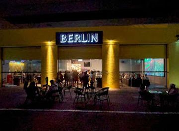 singapore/clementi/bar/berlin-bar