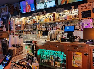 wisconsin/racine/bar/marci-s-on-main