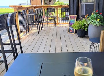 canada/acadian-peninsula/bar/old-molly-s-bar