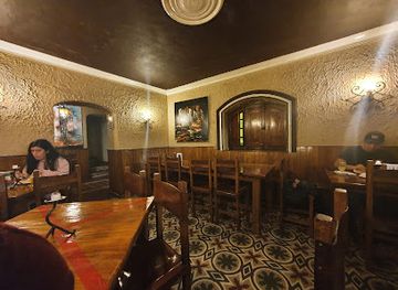 peru/santa-cruz-trek/bar/creperie-patrick