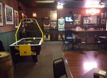 west-virginia/watoga-state-park/bar/danny-s-bar