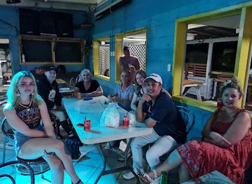 cook-islands/atiu/bar/roadhouse-bar-restaurant