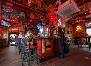 tennessee/nashville/east-nashville/bar/the-red-door-saloon-east