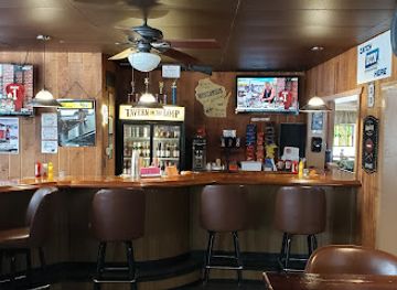 wisconsin/eastern-ridges-and-lowlands/bar/tavern-on-the-loop