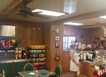 arkansas/ouachita-national-forest/bar/subway