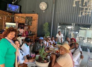 mozambique/limpopo-national-park/bar/qualito-craft-distillery