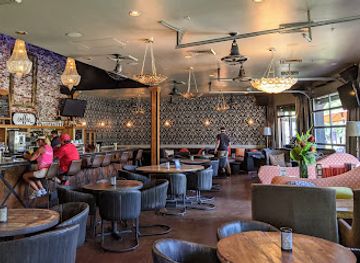 arizona/scottsdale/bar/the-living-room-wine-cafe-lounge