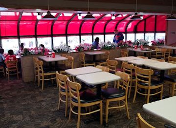 illinois/illinois-beach-state-park/bar/wendy-s