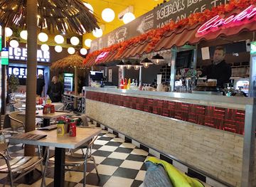 hungary/cserehat/bar/icebar-budapest