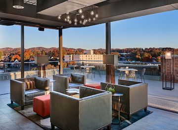 tennessee/bristol-motor-speedway/bar/lumac-rooftop-bar