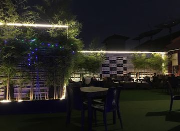 myanmar-burma/yangon/downtown-yangon/bar/great-garden-bar