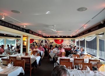 florida/sanibel-island/bar/the-mad-hatter-restaurant