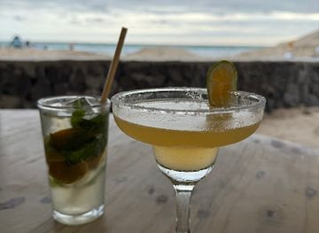 ecuador/southwest-coast/bar/islander-bar
