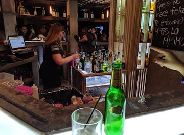 ecuador/amazon/bar/shot-me-cumbaya