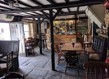 united-kingdom/carmarthenshire/bar/the-black-lion-abergorlech