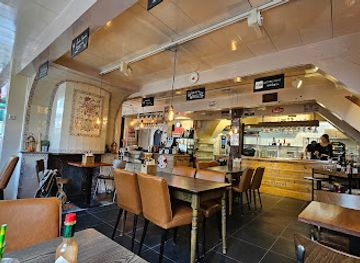 netherlands/zaanse-schans/bar/wolfsend