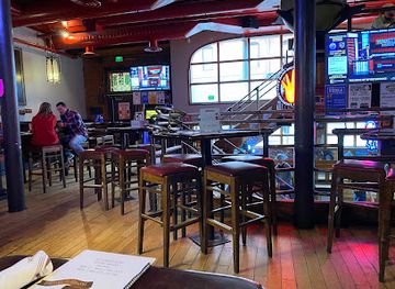 colorado/colorado-springs/old-colorado-city/bar/mother-muffs