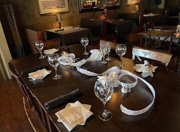 oregon/klamath-county/bar/roosters-steak-chop-house