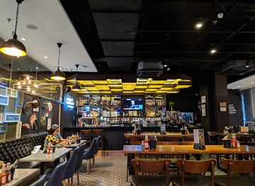 myanmar-burma/lower-myanmar/bar/harry-s-bar