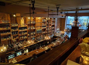 missouri/st-louis/bar/bridge-tap-house-wine-bar