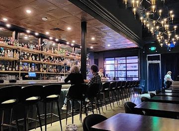 arizona/gilbert/bar/the-blue-heron