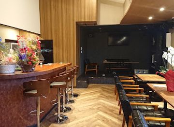 japan/yamanashi/bar/bestie