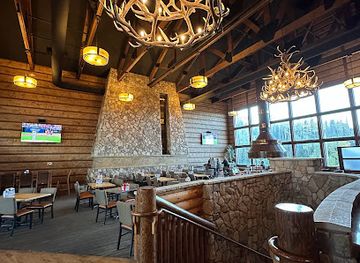 utah/brian-head-ski-resort/bar/lift-bar-patio