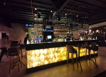 ecuador/quito/la-carolina/bar/love-me-rooftop