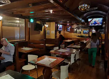 Pub Happy Hour
