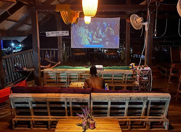 cambodia/preah-sihanouk/bar/pygmy-pineapple