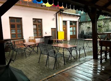 slovakia/horna-nitra/bar/cudny-pohlad-pub