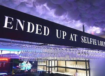 belize/maya-mountains/bar/selfie-lounge